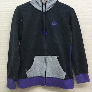 希少2011年製NIKE NSW ライトオンス 切り替えパーカー レディースM（メンズXS~S相当)　値下げあり☆