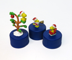 【中古品】SNOOPY / スヌーピー：Woodstock / ウッドストック かわいい サンタ クリスマス：ボトルキャップ 3個セット