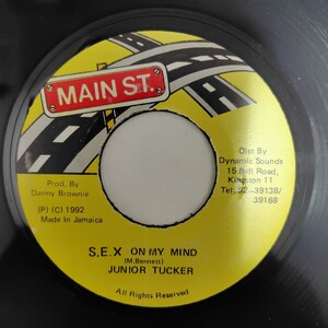 JUNIOR TUCKER／S.E.X ON MY MIND アナログ盤7インチシングルレコード