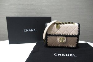 シャネル CHANEL ショルダーバッグ AS2495 マトラッセ べージュ×ブラック シープ ゴールド金具 中古 ランクAB BRB・バッグ・財布