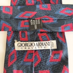 GIORGIO ARMANI(ジョルジオアルマーニ)黒紺赤菱形ネクタイ