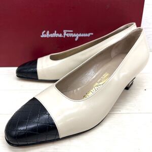 新 棚上 21 ◎ ② Salvatore Ferragamo フェラガモ 靴 シューズ パンプス ローヒール ストレート チップ レディース5.5