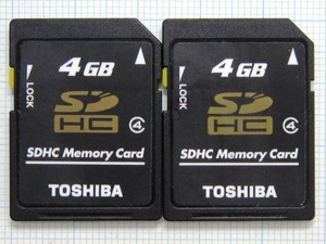 ★TOSHIBA ＳＤＨＣメモリーカード ４GB ２枚 中古★送料８５円・１８５円