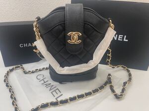 新品未使用　希少　シャネル　ノベルティ　CHANEL ショルダーバッグ　ミニバッグ　ゴールドチェーン　斜め掛け　ブラック　黒