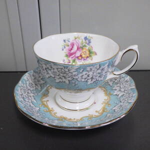 【RS】 ROYAL ALBERT ENCHANTMENT カップ&ソーサー セット 【0100】