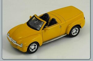 ■スパークモデル 1/43 2005 シボレーSSR オープン イエロー