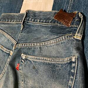 スペシャル！ヴィンテージ LEVIS 501 XX 53モデル 革パッチ 1950年代 リーバイス イエローステッチ ヒゲ ビッグE レザーパッチ 29インチ