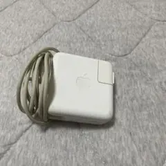 Apple Mac 充電器