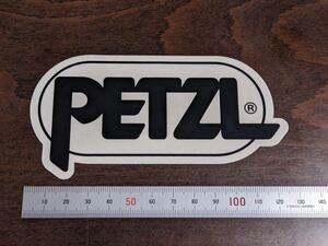 PETZL ステッカー LOGO L BK