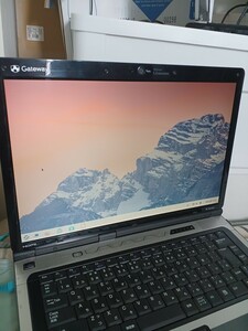 【お手軽PC】Gateway M 6839j　メモリ2GB HDD250GB zorin17 core x64