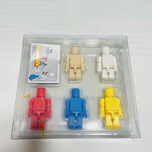 Q3-01）未開封　保管品【TOY】キューブリック BASIC KUBRICK メディコムトイ MEDICOMTOY 5体（白黄青赤ベージュ）