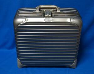 ■大人気■RIMOWA TOPAS TITANIUM 2輪トローリー