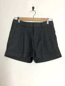 ★ UNIQLO ロールアップ ショートパンツ タック入り グレー 58cm