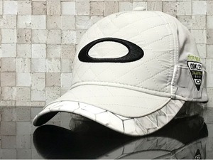 【未使用品】234QE 上品★OAKLEYオークリー キャップ 帽子 CAP 限定1個！ファンにも嬉しい上品で高級感のあるデザイン♪《FREEサイズ》