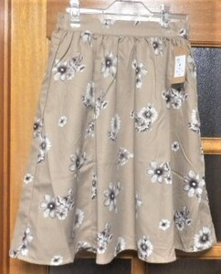 W60-67 花柄スカート　丈５７