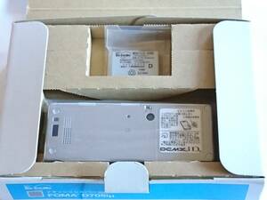 新品 D705iμ フラッシュシルバー docomo ドコモ 三菱電機