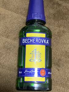 チェコのお酒　Becherovka 100ml