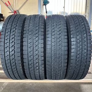 ◆225/85R16 121/119L LT◆ブリジストン BLIZZAK W979 トラック用スタッドレスタイヤ 2019年製 バリ山 4本セット