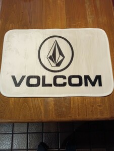 VOLCOM　 フロアマット カーマット