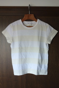 agnes.bのボーダーTシャツ。クリームイエロー系ボーダー。