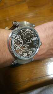 メンズ腕時計 クラシック約100年前の手巻き時計。