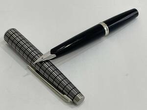 1円～■PILOT Elite パイロット エリート 万年筆 格子柄 ペン先 18K-750 M H975 18金 シルバーカラー 筆記未確認