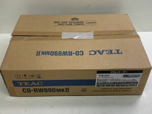 ●ＴＥＡＣ　ＣＤ-ＲＷ890ＭＫⅡ　ＣＤレコーダー　トレイ動作せずジャンク