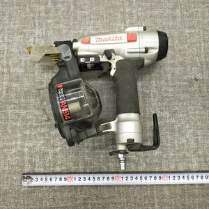 す2165 エア釘打ち機 コイルネイラー makita マキタ AN514 エアー工具 工アネイラ 50mm 電動工具