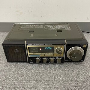 J116-CH15-430 National ナショナル FM/AM 31バンド通信機型ラジオ RF-B30 ※通電確認済み