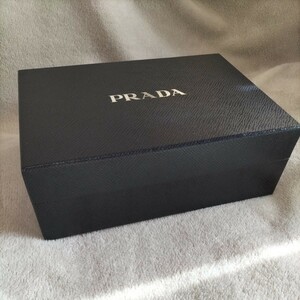 PRADA プラダ 中サイズバッグ用空箱 ギフトボックス