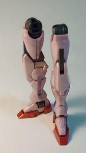 HG 1/144 トランザムライザー グロスインジェクション (ガンダム00)　脚部※シール添付アリ　ガンプラ 完成品 ジャンク