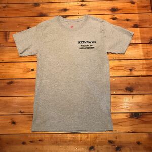 プリントTシャツ　STF Cares Hanes Tシャツ グレー系　Sサイズ　アメリカ古着　USA古着