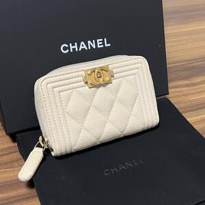 ★美品 26番台★CHANEL ボーイシャネル 財布 コインパース キャビアスキン ホワイト ゴールド金具