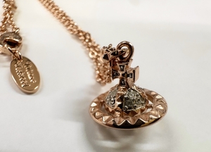 美品　Vivienne Westwood ヴィヴィアンウエストウッド　アクセサリー　ペンダント　ネックレス　ピンクゴールド　ジルコニア　オーブ　立体