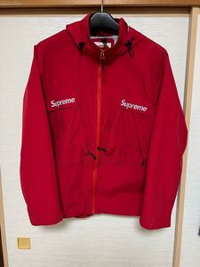 シュプリーム　Supreme ナイロン ジャケット マウンテンパーカー　赤 JacketサイズM