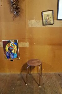 ビンテージ レトロ 丸椅子 スツール 木製/美術室 学校 アンティーク ヴィンテージ レトロ イス 古木 古家具 シャビー