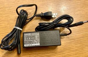 【送料無料】TOSHIBA POWER ADAPTER CEX0107A 5V-3A ★ACアダプター　