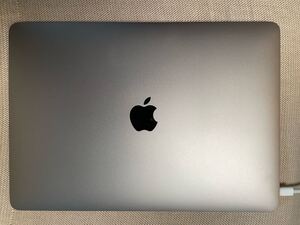 13.3インチMacBook Air 8コアCPUと7コアGPUを搭載したApple M1チップ スペースグレイ