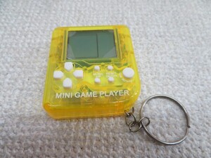 ★MINI GAME PLAYER ゲーム機器 イエロー ミニゲームプレーヤー 保護シールあり USED 12175★！！