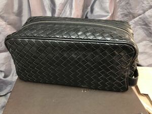 BOTTEGA VENETA ボッテガヴェネタ イントレチャート セカンドバッグ トラベル ポーチ　ブラック　黒 中古　付属品有り