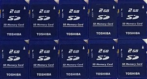 F0334 TOSHIBA SDメモリーカード 2GB【10枚】送料無料・匿名配送・追跡番号あり