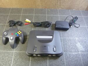 HH616 Nintendo [ニンテンドウ64 本体 NUS-001(メモリー拡張パック内蔵) /コントローラ NUS-005, 他] N64 まとめ セット 動確済/80