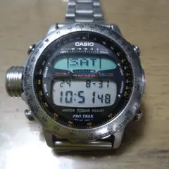 CASIO PRO TREK ALT−7000 珍しいモデルです。