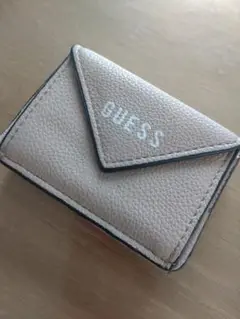 美品☆GUESS三つ折りミニ財布