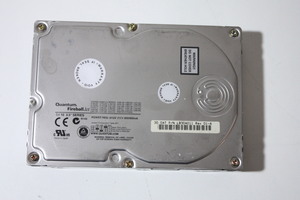 Z536【中古】QUANTUM FIREBALLlct10 30 30GB 3.5インチHDD IDE