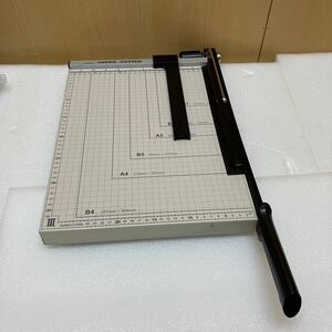 XL7004 Paper Cutter ペーパーカッターB4 8013 CAINZ 中古品