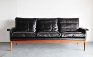 Finn Juhl (1965) Jupiter sofa Teak