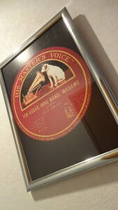 ビクターの絵の印刷物/ポスターが入った壁掛け・額縁フレーム額・レコード・シルバー・犬・アンティーク風・軽量・ニッパー