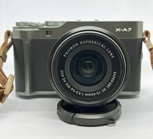 Fujifilm XA-7 15-45mmレンズ付き