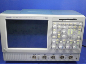 ★Tektronix TDS5054 Oscilloscope 500MHz、5GS/s★